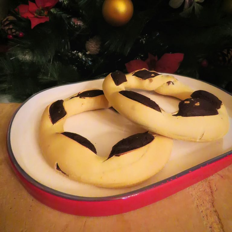 Gozo’s Favourite Christmas Treat: ‘Qagħaq tal-Għasel’