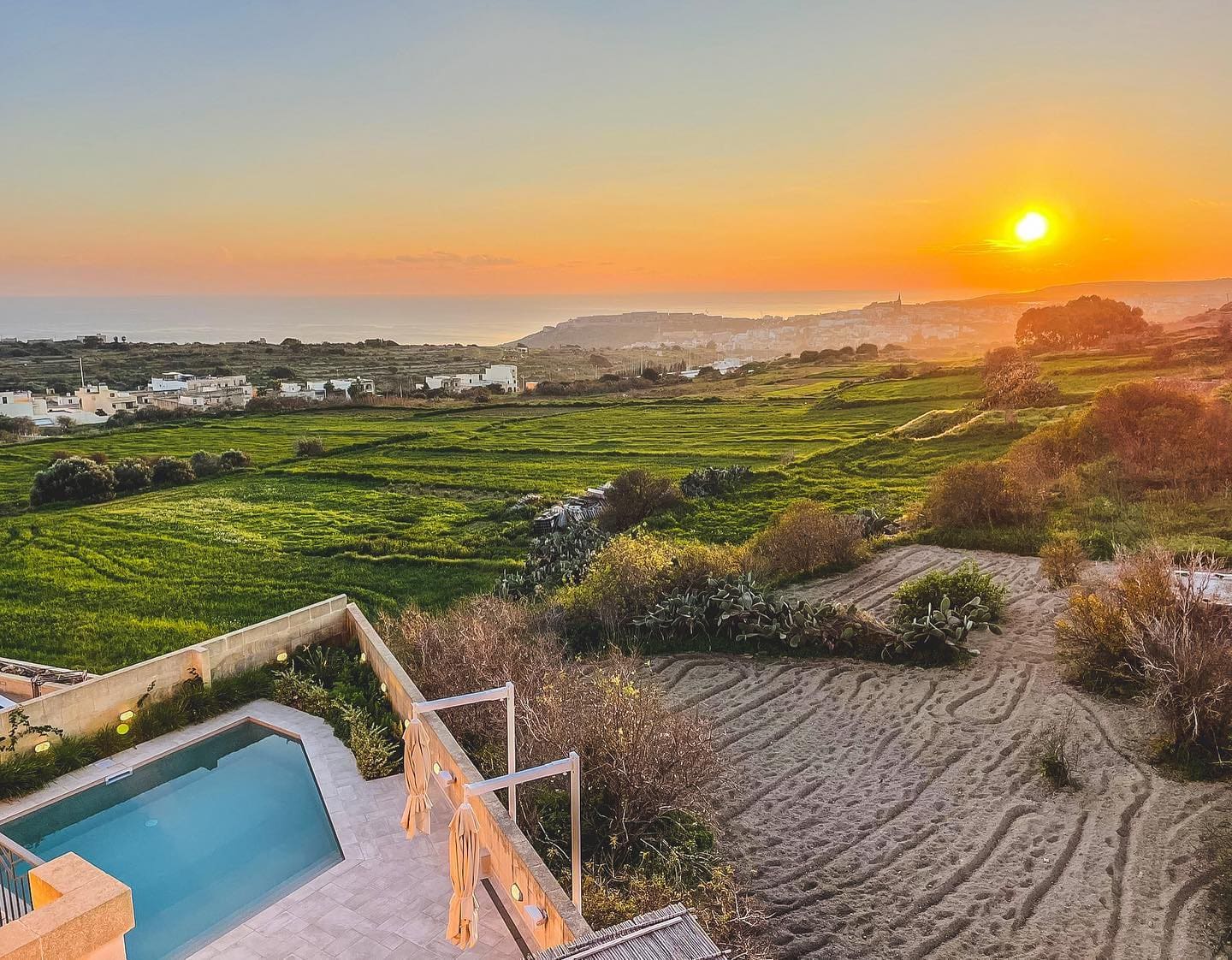Paysage de Gozo au coucher du soleil